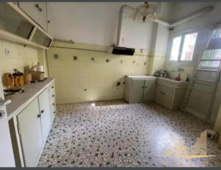 (In vendita) Casa Appartamento || Athens Center/Vyronas - 71 Metri Quadrati   , 2 Camera da letto, 145.000€ 