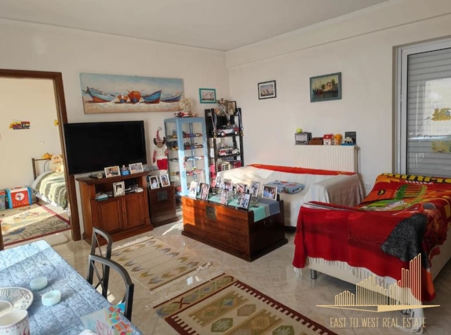 (For Sale) Residential Floor Apartment || Piraias/Perama - 59 Sq.m, 140.000€ 