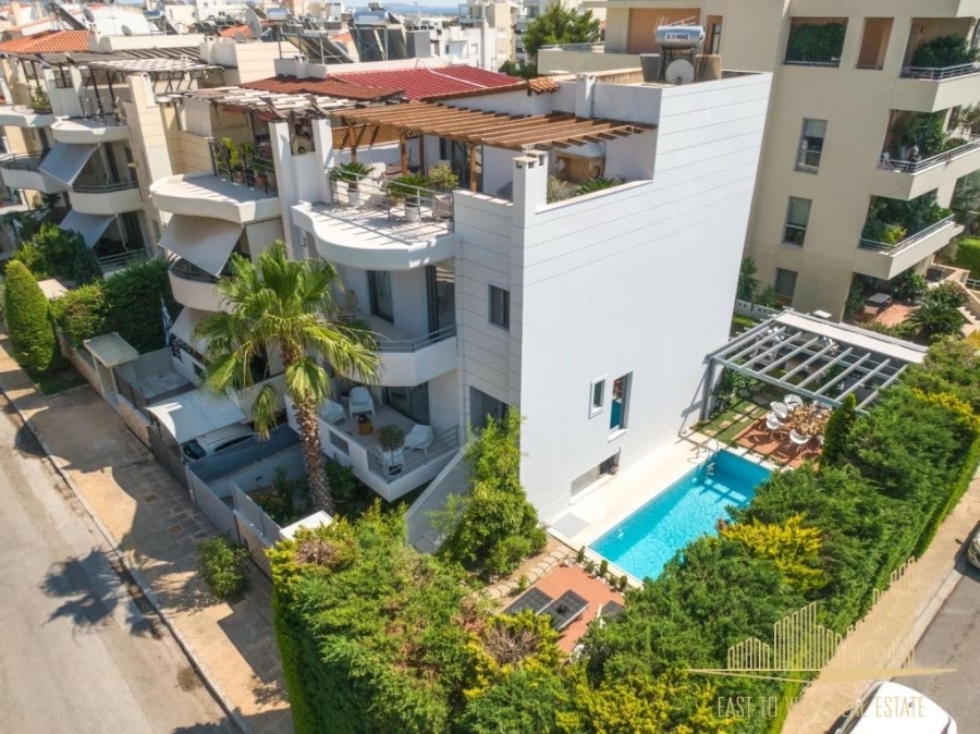 (For Sale) Residential Detached house || Athens South/Glyfada - 300 Sq.m, 4 Bedrooms, 2.000.000€ 